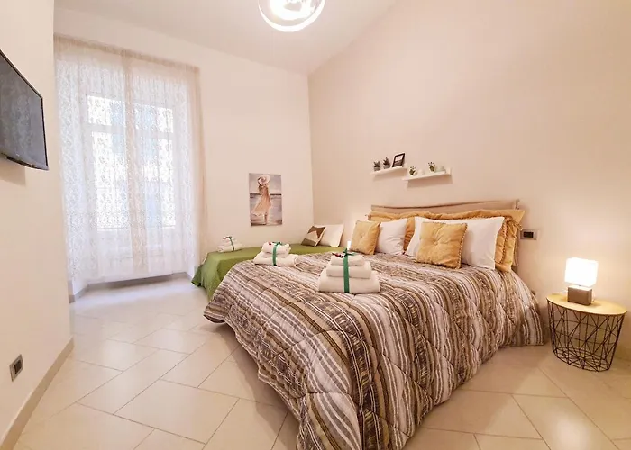 La Gioiosa Naples Inn